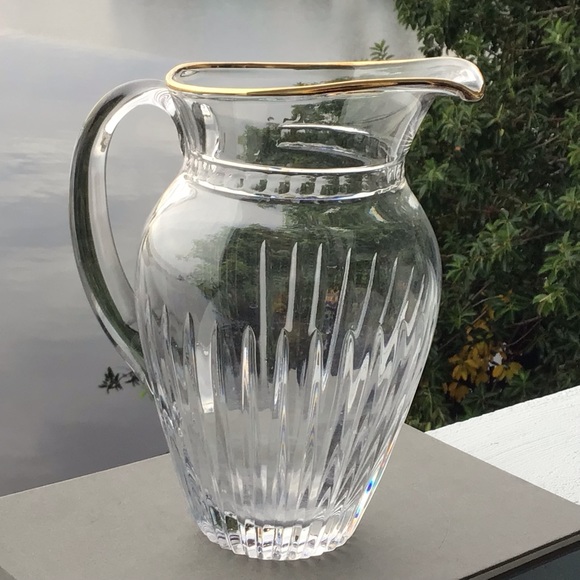 Waterford Crystal Marquis Hanover Cut, Clear Pitcher with Gold Trim - Picture 8 of 15